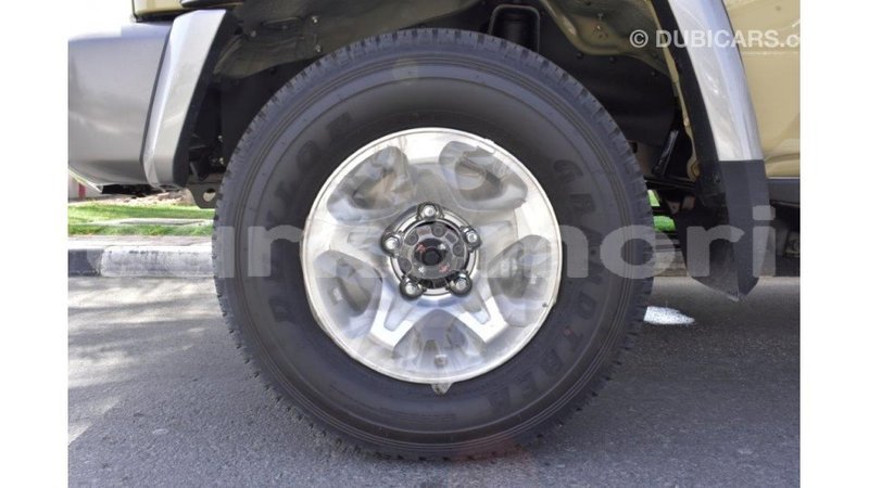 Big with watermark toyota land cruiser grande comore import dubai 1721