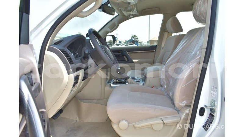 Big with watermark toyota land cruiser grande comore import dubai 1722