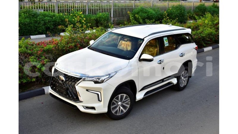 Big with watermark toyota fortuner grande comore import dubai 1723