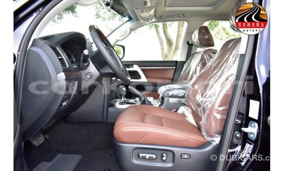 Acheter Import Voiture Toyota Land Cruiser Noir à Import - Dubai, Grande Comore Acheter Import Voiture Toyota Land Cruiser Noir à Import - Dubai, Grande Comore