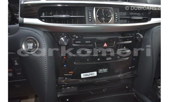 Acheter Import Voiture Lexus LX Blanc à Import - Dubai, Grande Comore Acheter Import Voiture Lexus LX Blanc à Import - Dubai, Grande Comore
