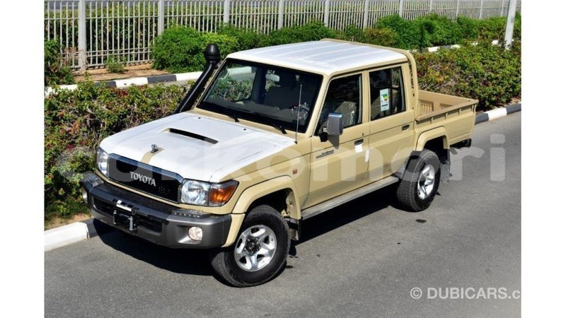 Big with watermark toyota land cruiser grande comore import dubai 1727