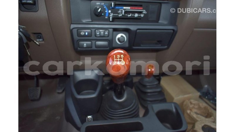 Big with watermark toyota land cruiser grande comore import dubai 1727