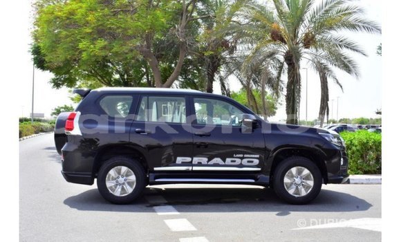 Acheter Import Voiture Toyota Prado Noir à Import - Dubai, Grande Comore Acheter Import Voiture Toyota Prado Noir à Import - Dubai, Grande Comore