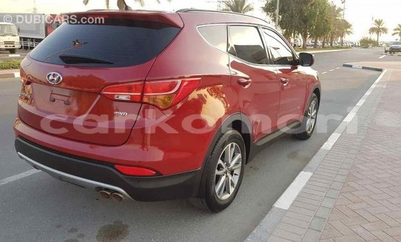 Acheter Import Voiture Hyundai Santa Fe Rouge à Import - Dubai, Grande Comore Acheter Import Voiture Hyundai Santa Fe Rouge à Import - Dubai, Grande Comore