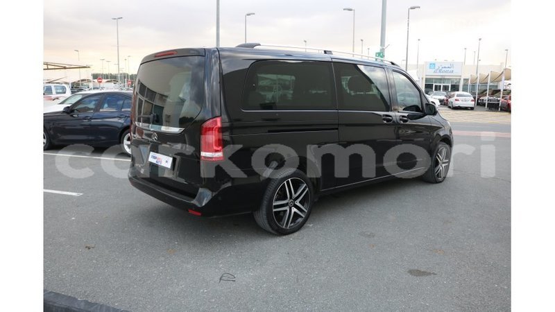 Big with watermark mercedes benz 250 grande comore import dubai 1730