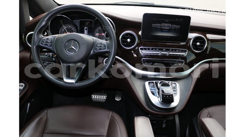 Big with watermark mercedes benz 250 grande comore import dubai 1730