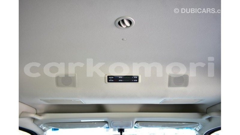 Big with watermark toyota hiace grande comore import dubai 1733
