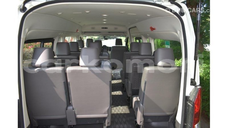Big with watermark toyota hiace grande comore import dubai 1733