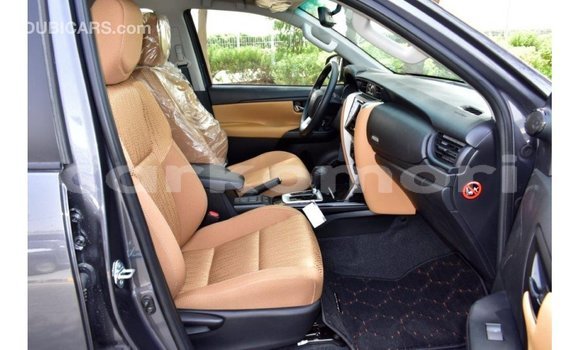 Acheter Import Voiture Toyota Fortuner Autre à Import - Dubai, Grande Comore Acheter Import Voiture Toyota Fortuner Autre à Import - Dubai, Grande Comore