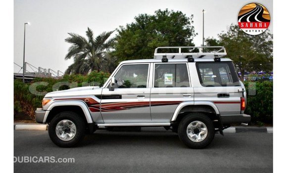 Acheter Import Voiture Toyota Land Cruiser Autre à Import - Dubai, Grande Comore Acheter Import Voiture Toyota Land Cruiser Autre à Import - Dubai, Grande Comore