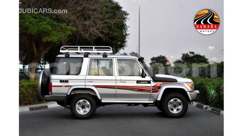 Big with watermark toyota land cruiser grande comore import dubai 1736