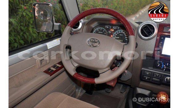 Acheter Import Voiture Toyota Land Cruiser Autre à Import - Dubai, Grande Comore Acheter Import Voiture Toyota Land Cruiser Autre à Import - Dubai, Grande Comore