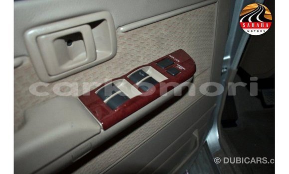 Acheter Import Voiture Toyota Land Cruiser Autre à Import - Dubai, Grande Comore Acheter Import Voiture Toyota Land Cruiser Autre à Import - Dubai, Grande Comore
