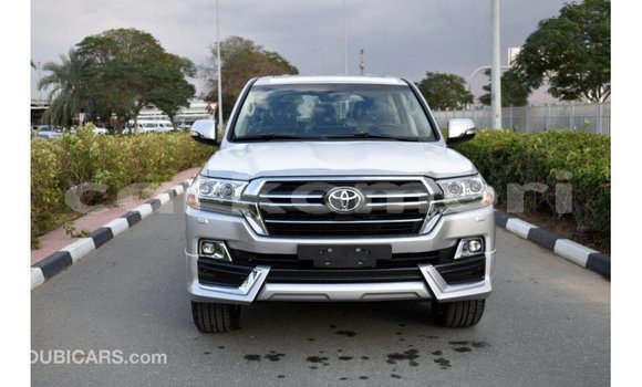 Acheter Import Voiture Toyota Land Cruiser Autre à Import - Dubai, Grande Comore Acheter Import Voiture Toyota Land Cruiser Autre à Import - Dubai, Grande Comore