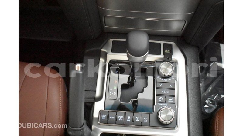 Big with watermark toyota land cruiser grande comore import dubai 1737