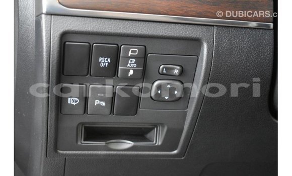Acheter Import Voiture Toyota Land Cruiser Autre à Import - Dubai, Grande Comore Acheter Import Voiture Toyota Land Cruiser Autre à Import - Dubai, Grande Comore