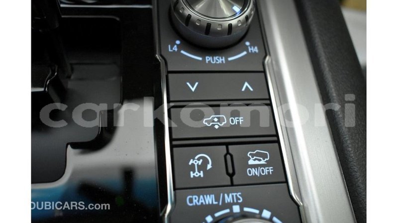 Big with watermark toyota land cruiser grande comore import dubai 1737