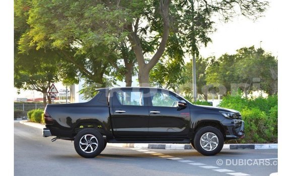 Acheter Import Voiture Toyota Hilux Noir à Import - Dubai, Grande Comore Acheter Import Voiture Toyota Hilux Noir à Import - Dubai, Grande Comore