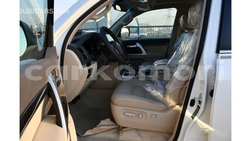 Big with watermark toyota land cruiser grande comore import dubai 1742
