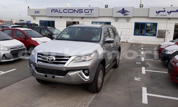 Acheter Import Voiture Toyota Fortuner Autre à Import - Dubai, Grande Comore Acheter Import Voiture Toyota Fortuner Autre à Import - Dubai, Grande Comore