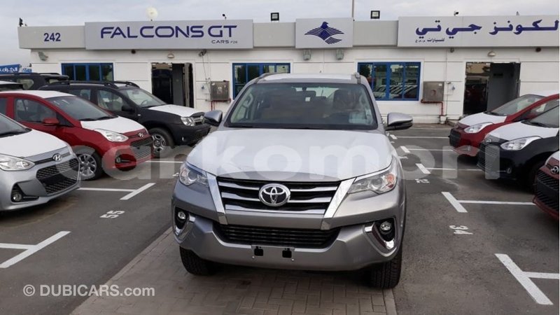 Big with watermark toyota fortuner grande comore import dubai 1743
