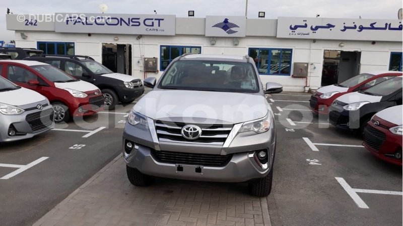 Big with watermark toyota fortuner grande comore import dubai 1743