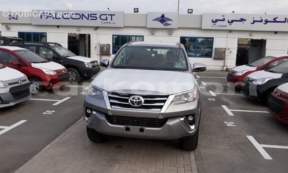 Acheter Import Voiture Toyota Fortuner Autre à Import - Dubai, Grande Comore Acheter Import Voiture Toyota Fortuner Autre à Import - Dubai, Grande Comore