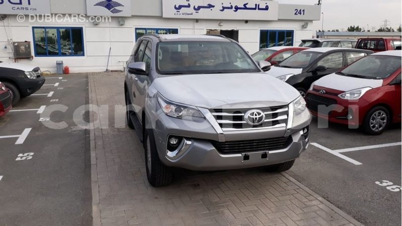 Big with watermark toyota fortuner grande comore import dubai 1743