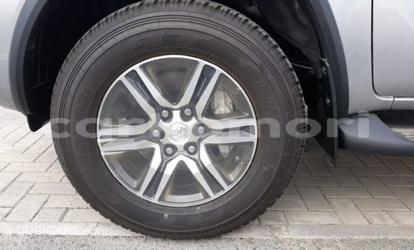 Acheter Import Voiture Toyota Fortuner Autre à Import - Dubai, Grande Comore Acheter Import Voiture Toyota Fortuner Autre à Import - Dubai, Grande Comore