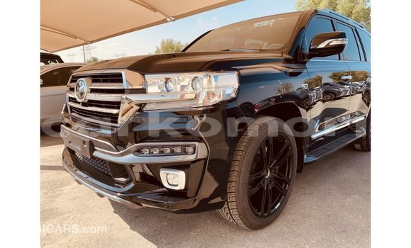 Buy Import Toyota Land Cruiser Black Car in Import - Dubai in Great Comore Buy Import Toyota Land Cruiser Black Car in Import - Dubai in Great Comore