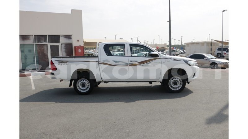 Big with watermark toyota hilux grande comore import dubai 1748