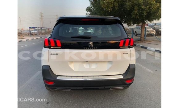 Acheter Import Voiture Peugeot 5008 Blanc à Import - Dubai, Grande Comore Acheter Import Voiture Peugeot 5008 Blanc à Import - Dubai, Grande Comore