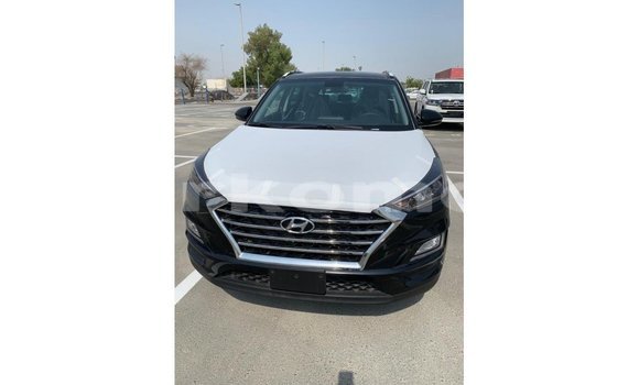 Buy Import Hyundai Tucson Black Car in Import - Dubai in Great Comore Buy Import Hyundai Tucson Black Car in Import - Dubai in Great Comore
