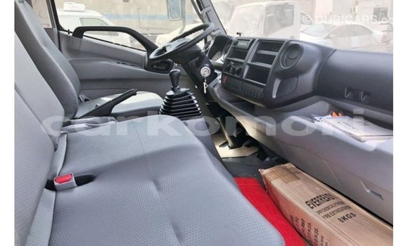 Acheter Import Utilitaire Hino 300 Series Blanc à Import - Dubai, Grande Comore Acheter Import Utilitaire Hino 300 Series Blanc à Import - Dubai, Grande Comore