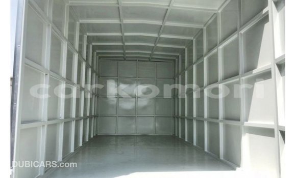 Acheter Import Utilitaire Hino 300 Series Blanc à Import - Dubai, Grande Comore Acheter Import Utilitaire Hino 300 Series Blanc à Import - Dubai, Grande Comore