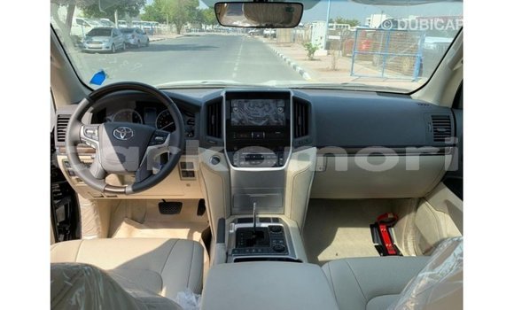 Buy Import Toyota Land Cruiser Black Car in Import - Dubai in Great Comore Buy Import Toyota Land Cruiser Black Car in Import - Dubai in Great Comore