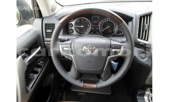 Buy Import Toyota Land Cruiser Black Car in Import - Dubai in Great Comore Buy Import Toyota Land Cruiser Black Car in Import - Dubai in Great Comore