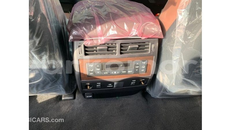 Big with watermark toyota land cruiser grande comore import dubai 1765