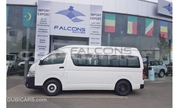 Buy Import Toyota Hiace White Car in Import - Dubai in Great Comore Buy Import Toyota Hiace White Car in Import - Dubai in Great Comore