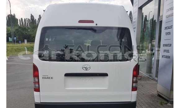 Buy Import Toyota Hiace White Car in Import - Dubai in Great Comore Buy Import Toyota Hiace White Car in Import - Dubai in Great Comore