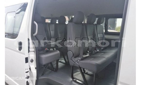 Buy Import Toyota Hiace White Car in Import - Dubai in Great Comore Buy Import Toyota Hiace White Car in Import - Dubai in Great Comore