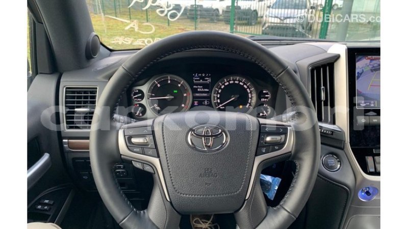 Big with watermark toyota land cruiser grande comore import dubai 1769
