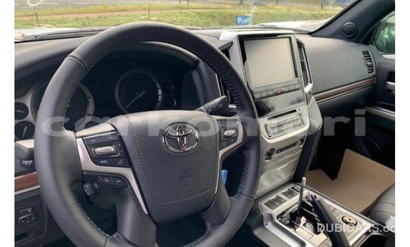 Buy Import Toyota Land Cruiser Other Car in Import - Dubai in Great Comore Buy Import Toyota Land Cruiser Other Car in Import - Dubai in Great Comore