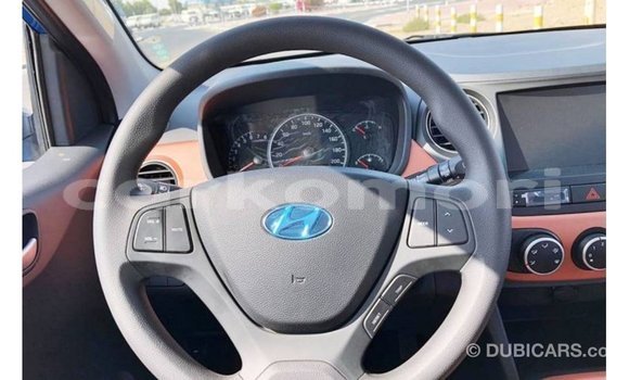Acheter Import Voiture Hyundai i10 Bleu à Import - Dubai, Grande Comore Acheter Import Voiture Hyundai i10 Bleu à Import - Dubai, Grande Comore