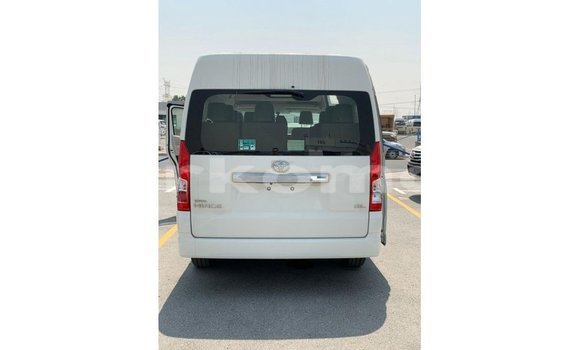 Buy Import Toyota Hiace White Car in Import - Dubai in Great Comore Buy Import Toyota Hiace White Car in Import - Dubai in Great Comore