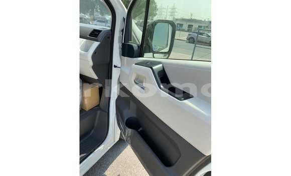 Buy Import Toyota Hiace White Car in Import - Dubai in Great Comore Buy Import Toyota Hiace White Car in Import - Dubai in Great Comore