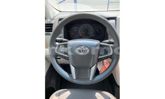 Buy Import Toyota Hiace White Car in Import - Dubai in Great Comore Buy Import Toyota Hiace White Car in Import - Dubai in Great Comore