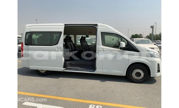 Buy Import Toyota Hiace White Car in Import - Dubai in Great Comore Buy Import Toyota Hiace White Car in Import - Dubai in Great Comore