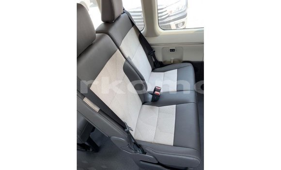 Buy Import Toyota Hiace White Car in Import - Dubai in Great Comore Buy Import Toyota Hiace White Car in Import - Dubai in Great Comore